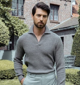 KNITWEAR